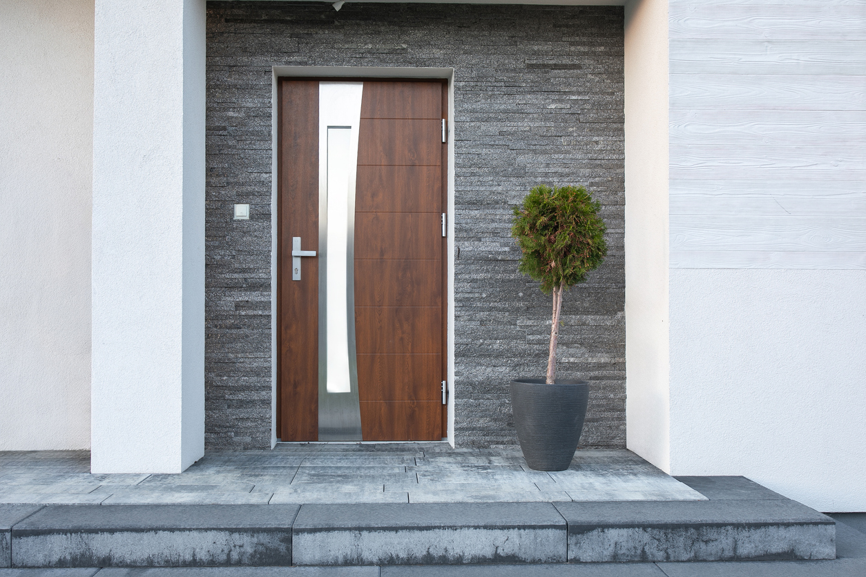 Porte d'entrée bois avec vitrage courbe