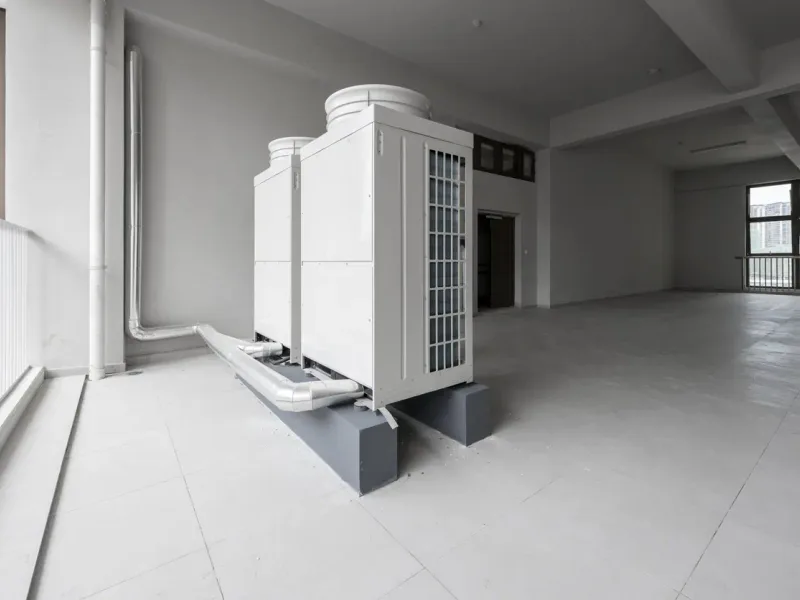 Groupes extérieurs de PAC air/eau sur immeuble — pompe à chaleur air/eau en immeuble en Bourgogne-Franche-Comté