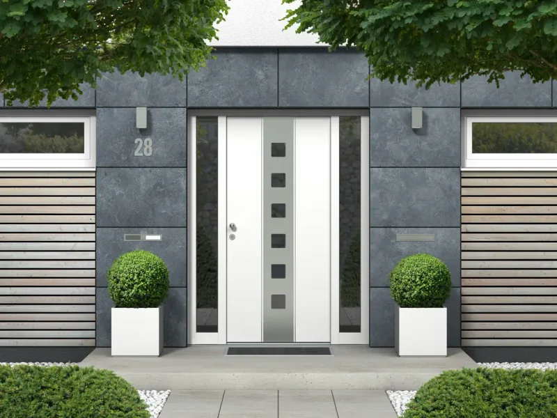 Porte d'entrée design d'une maison individuelle — en Bretagne