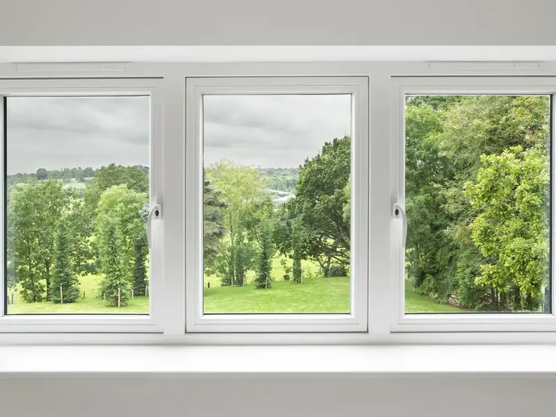 Rénovation globale d'EHPAD dans la Charente — Menuiseries performantes en double vitrage posées en façade